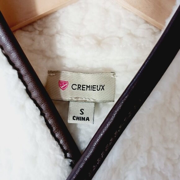 Cremieux, Sherpa Vest with Brown Faux Leather Trim, Size Small, Soft and Light - Picture 2 of 11